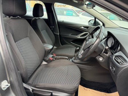 2021 Vauxhall Astra - thumbnail 10