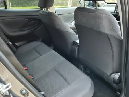 2022 Toyota Yaris Cross ICON HEV AUTO €26,250 thumbnail