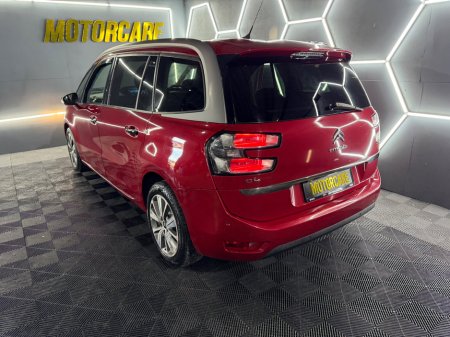 2015 Citroen C4 e-HDi 115 Airdream 6-spd man EXCLUSIVE €6,950 thumbnail