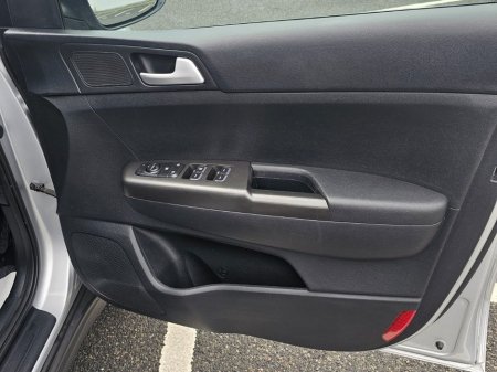 2017 Kia Sportage - thumbnail 17