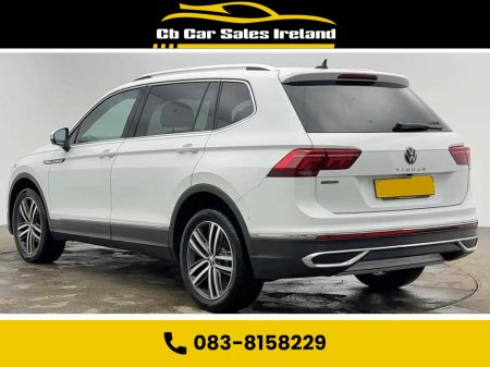 2023 Volkswagen Tiguan - photo 2