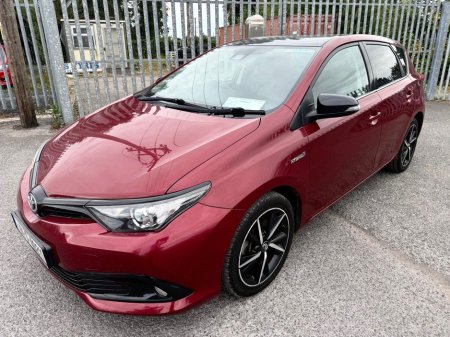 2018 Toyota Auris HEV Luna Sport *HUGE SAVINGS* €15,850