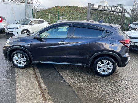 2016 Honda Vezel 1.5 HYBRID AUTO LOW KMS €14,950 thumbnail