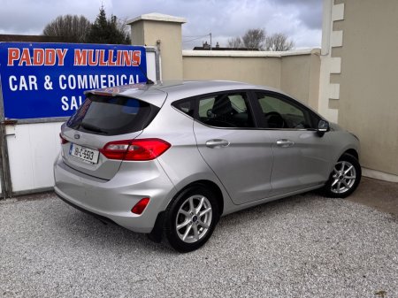 2018 Ford Fiesta - thumbnail 6