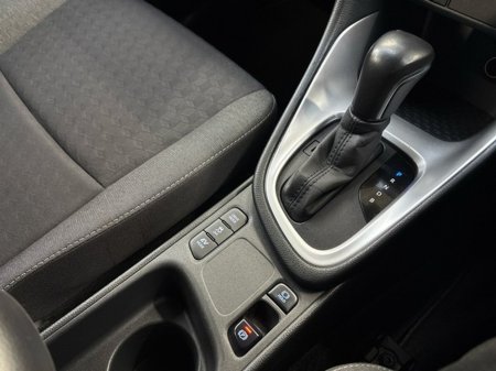 2022 Toyota Yaris - thumbnail 14