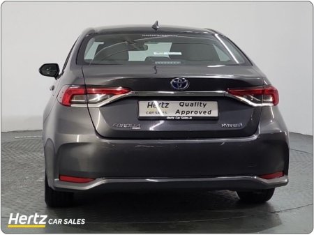 2023 Toyota Corolla 1.8 Hybrid Luna Saloon €22,795 thumbnail
