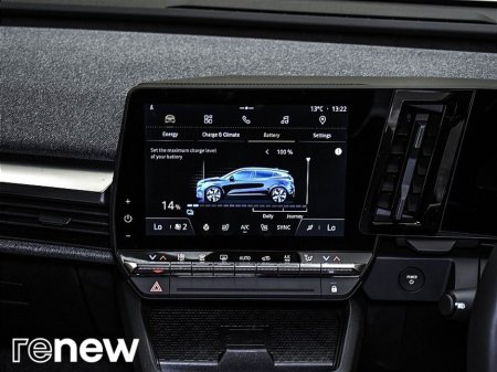 2024 Renault Megane E-Tech Techno EV60 220hp €29,900 thumbnail