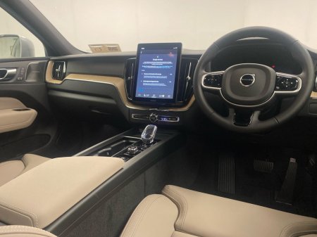 2026 Volvo XC60 - thumbnail 12