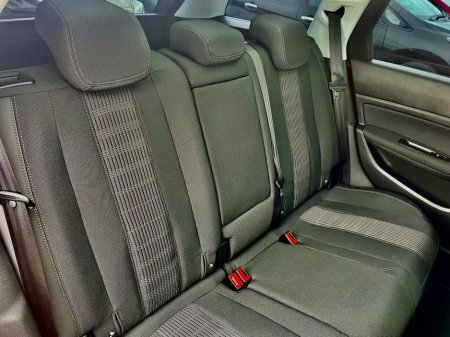 2018 Peugeot 308 - thumbnail 18