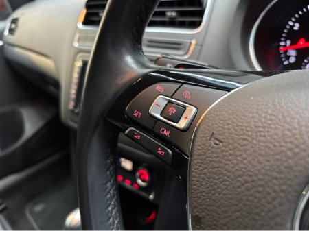 2015 Volkswagen Polo - thumbnail 8