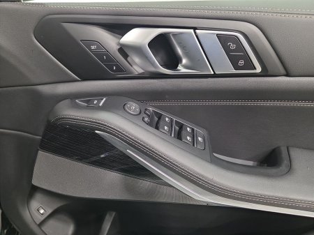 2025 BMW X5 - thumbnail 23