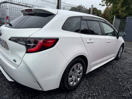 2022 Toyota Corolla 1.8 Hybrid Luna Hatchback €22,500