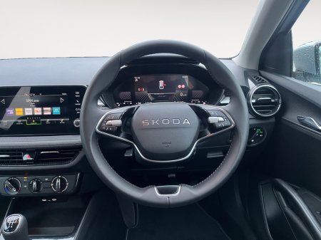 2025 Skoda Fabia SEL 1.0 MPI 80HP 5DR €24,500 thumbnail