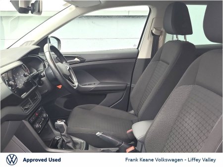 2021 Volkswagen T-Cross LIFE AUTO 1.0 TSI 110HP *PARKING SENSORS* *CAR PLAY & ANDROID AUTO* *DUAL-ZONE CLIMATE CONTROL* €22,995