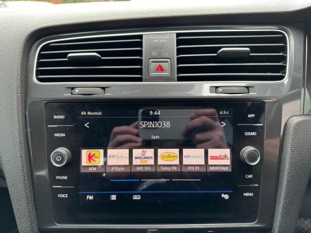 2017 Volkswagen Golf 1.6 TDI SE DSG 115PS AUTO €14,900 thumbnail