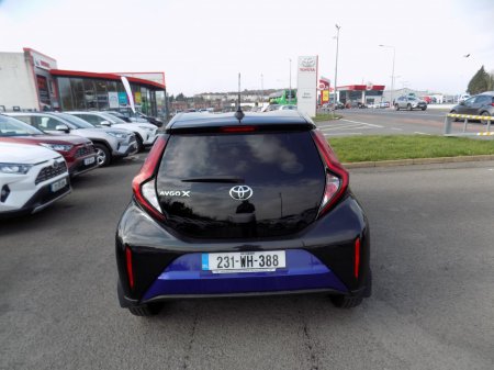 2023 Toyota Aygo X DESIGN 4DR €18,495