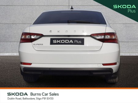 2023 Skoda Superb STYLE 2.0TDI 150HP €35,900 thumbnail