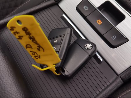 2023 Skoda Superb - thumbnail 19