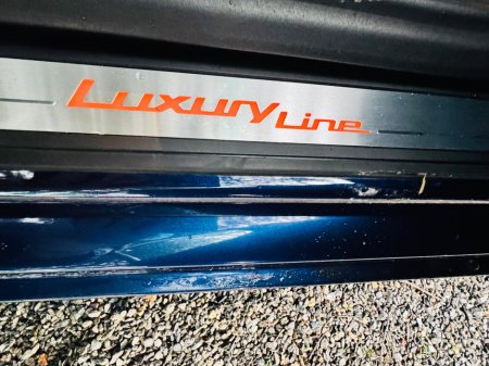 2018 BMW 5 Series - thumbnail 28