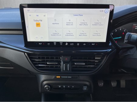 2023 Ford Focus - thumbnail 16