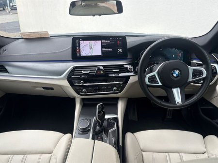 2023 BMW 5 Series - thumbnail 4