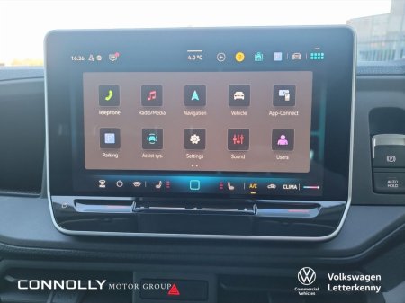 2025 Volkswagen Crafter CR35 Panel van Highline MWB 177 HP 2.0 TDI 8sp Automatic FWD €45,488 thumbnail