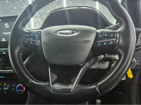 2018 Ford Fiesta - thumbnail 5