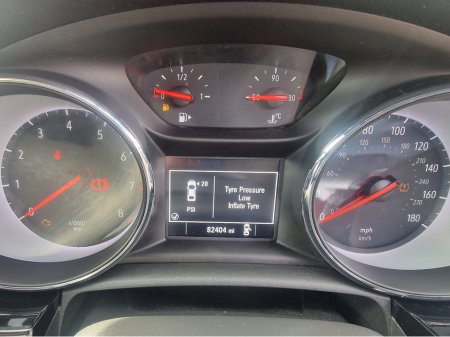 2017 Opel Astra - thumbnail 19