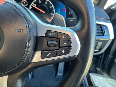 2018 BMW 5 Series - thumbnail 24