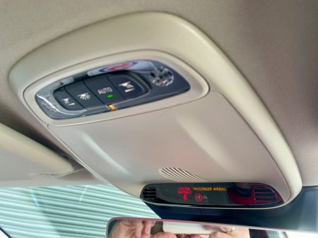 2018 Volvo V40 - thumbnail 45