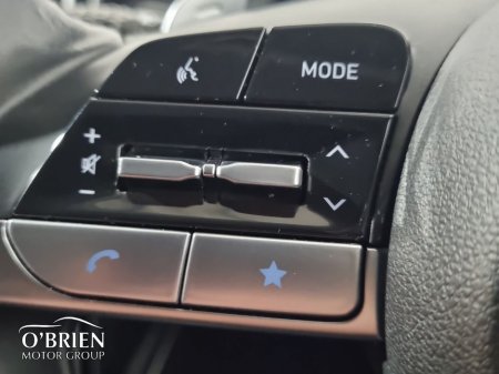 2022 Hyundai Tucson 2WD Executive HEV Auto thumbnail