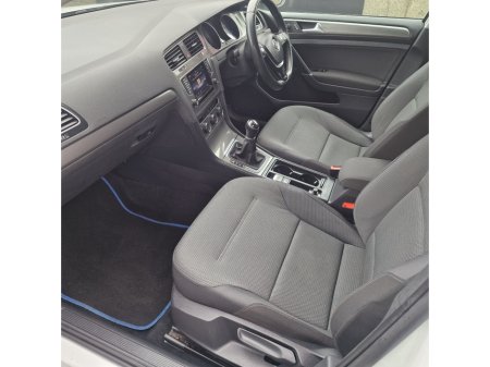 2013 Volkswagen Golf - thumbnail 9