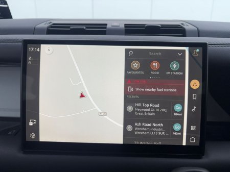 2025 Land Rover Defender - thumbnail 15