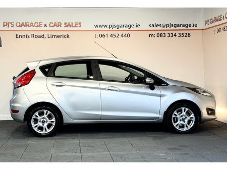 2014 Ford Fiesta ZETEC 1.25 60PS M5 4DR MCA €8,990 thumbnail