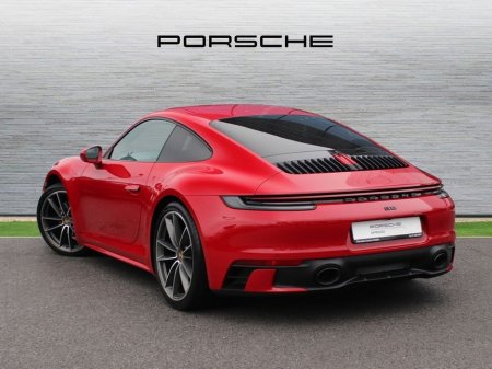 2022 Porsche 911 Carrera €175,000