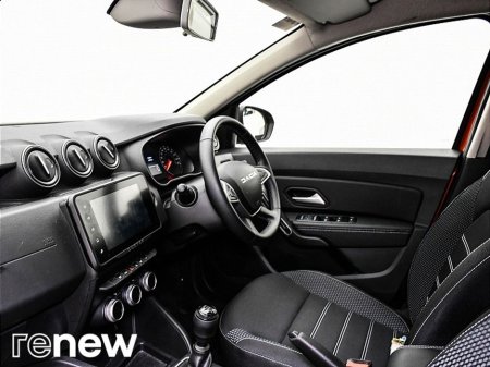 2024 Dacia Duster Journey Blue dCi 115 DFull MY23.5 €28,900 thumbnail