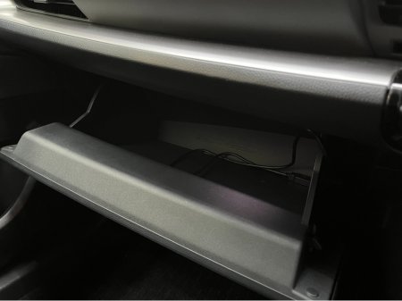 2024 Toyota Prius - thumbnail 17