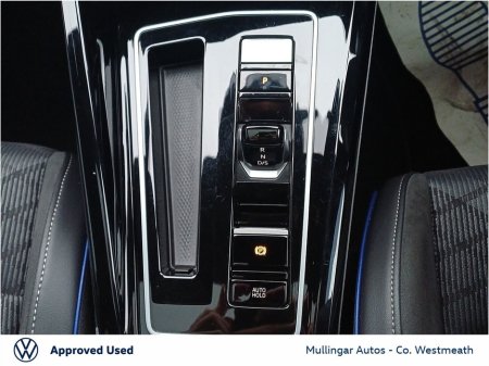 2024 Volkswagen Golf GOLF R-LINE 2.0TDI 150HP (EXTRAS) €41,950 thumbnail