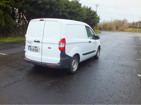 2015 Ford Transit Courier BASE TDCI €7,950 thumbnail