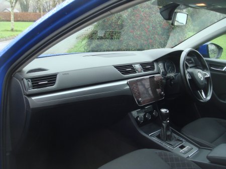 2020 Skoda Superb - photo 5