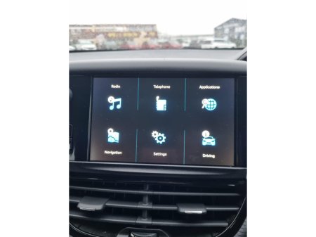 2018 Peugeot 208 1.2 PureTech 82bhp Active 3 dr €10,950 thumbnail