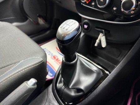 2017 Renault Clio IV 1.2 Dynamique €10,495 thumbnail