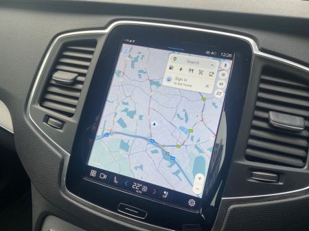 2024 Volvo XC90 T8 Core Recharge AWD Auto (PHEV) €64,900 thumbnail