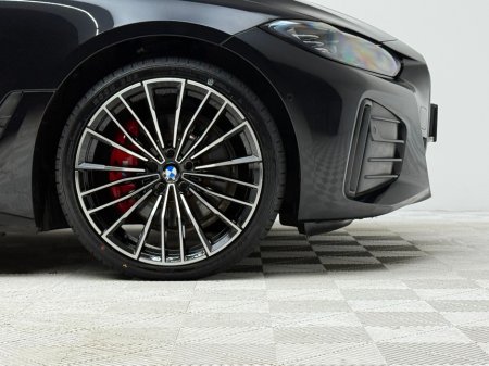 2022 BMW i4 40 M SPORT EDRIVE €35,990 thumbnail