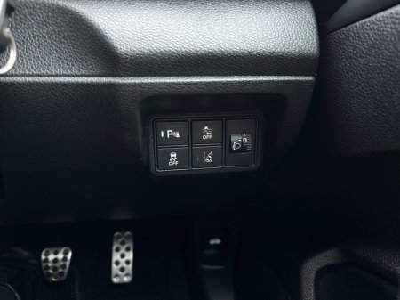 2018 Honda Civic 1.0 VTEC TURBO SR 5DR 129PS €13,950 thumbnail