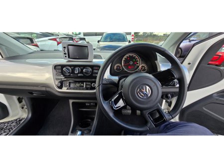 2014 Volkswagen up! - thumbnail 11