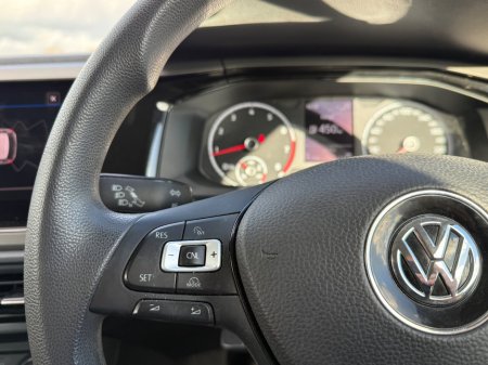 2018 Volkswagen Polo 1.0 TSI 65HP Comfortline €10,990 thumbnail