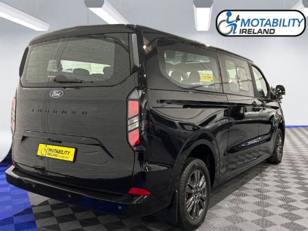 2025 Ford Tourneo Custom Wheelchair Accessible €85,995