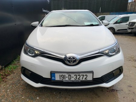 2019 Toyota Auris 1.4 D4D TERRA CAR VAN // PRICE EXCL. VAT // LOW MILEAGE // GREAT CONDITION // 04/26 CVRT // €6,906 thumbnail