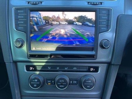 2015 Volkswagen Golf LOUNGE EDITION 1.2 TSI AUTO // NEW 19" R-LINE ALLOYS // REVERSE CAMERA // NEW NCT 03/27 €14,900 thumbnail